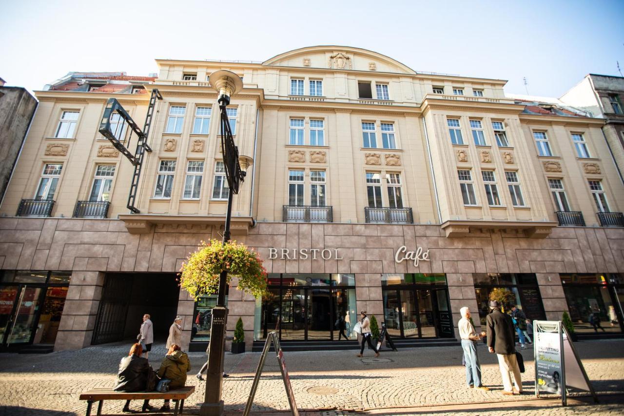 Bristol Economy Acomodação com café da manhã Bytom Exterior foto